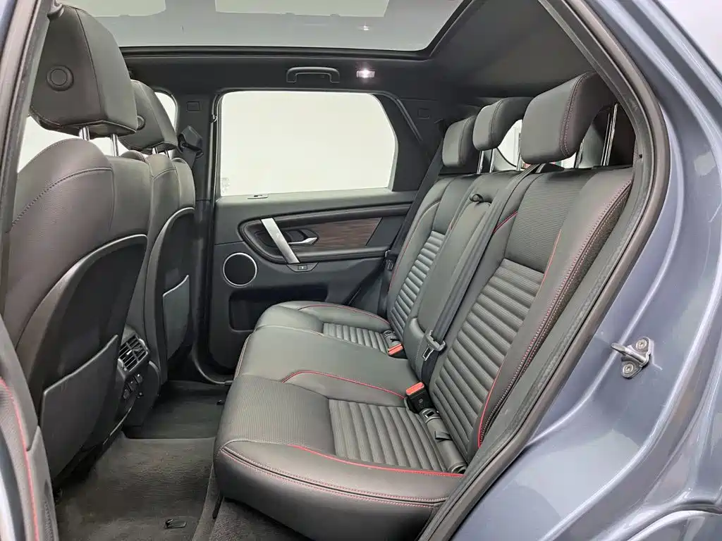 Land Rover Discovery Sport — фото 18