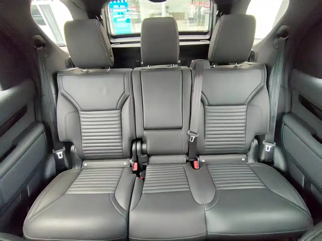 Land Rover Discovery — фото 13