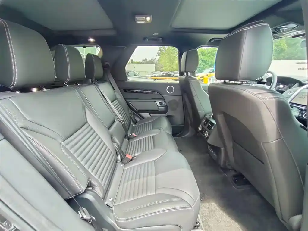 Land Rover Discovery — фото 18