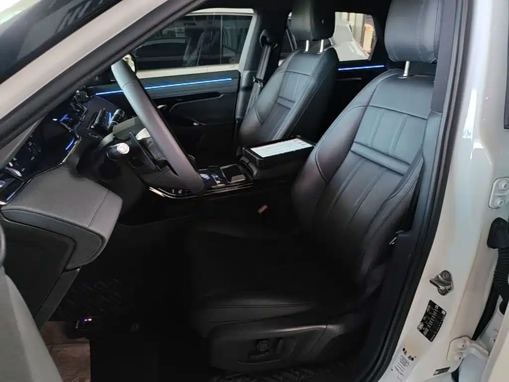 Land Rover Evoque — фото 15