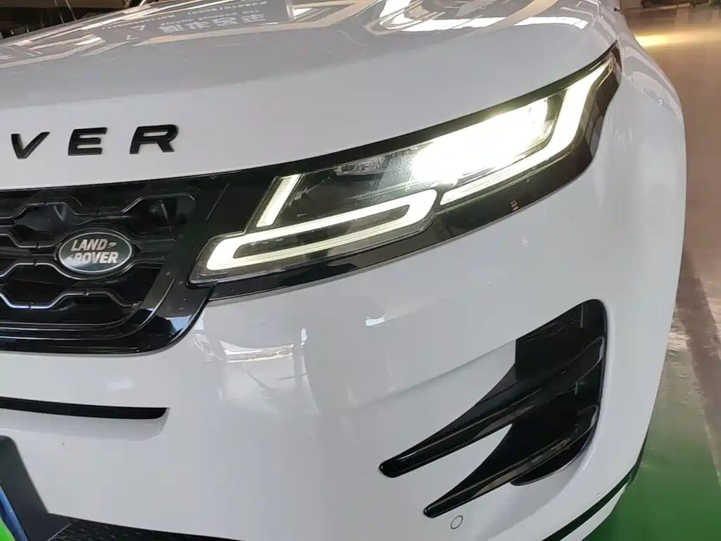 Land Rover Evoque — фото 24