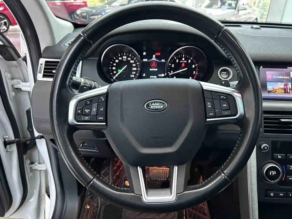 Land Rover Discovery Sport — фото 14