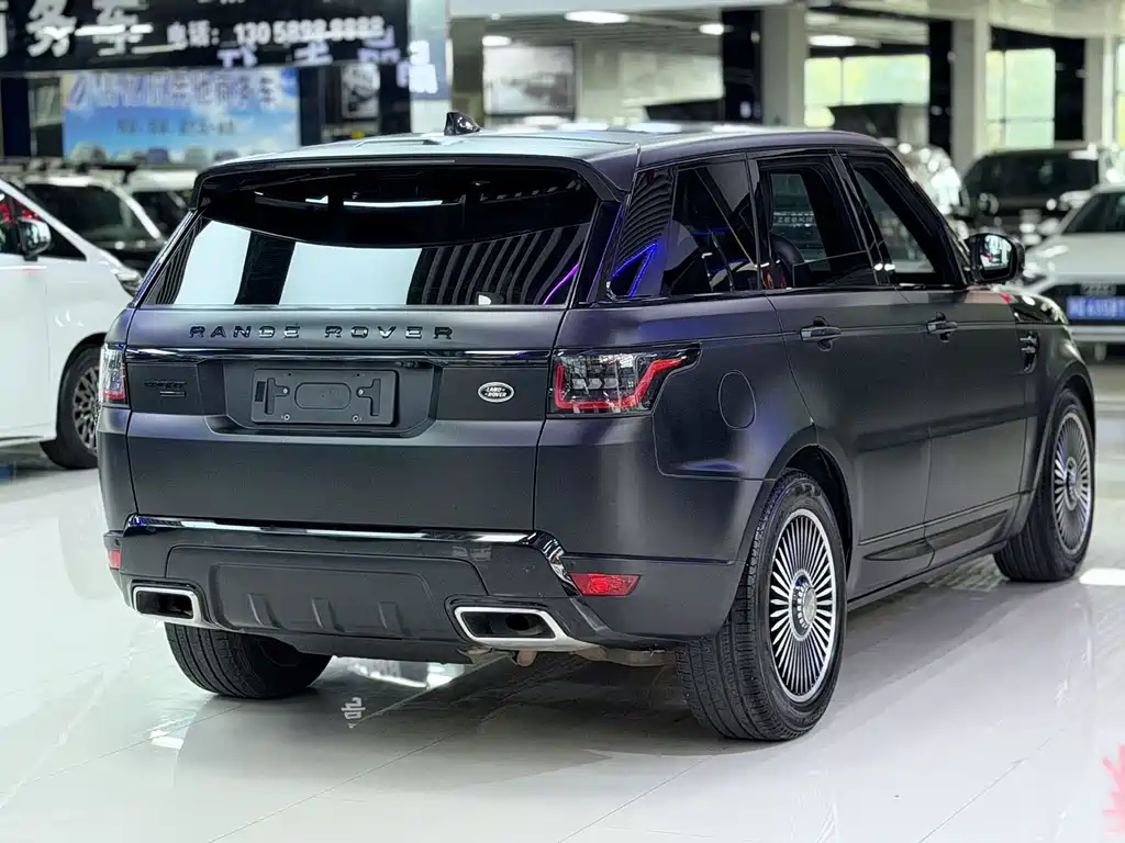 Land Rover Sport PHEV — фото 11