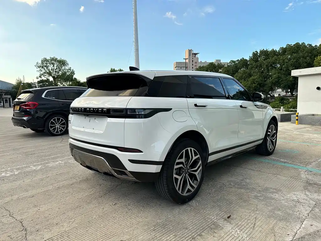 Land Rover Evoque — фото 9