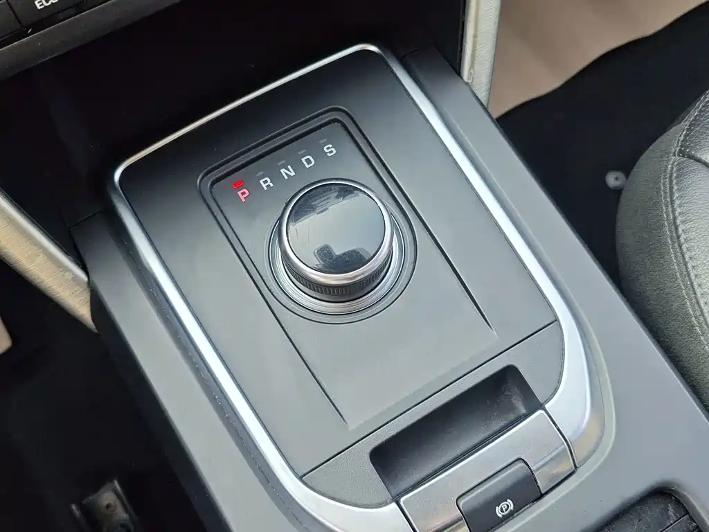 Land Rover Discovery Sport — фото 13