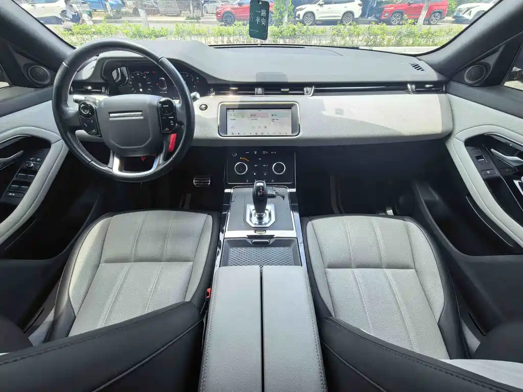 Land Rover Evoque — фото 4