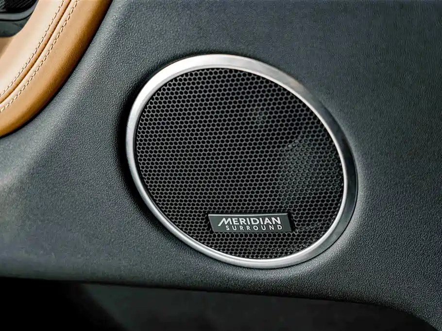 Land Rover Discovery Sport — фото 17