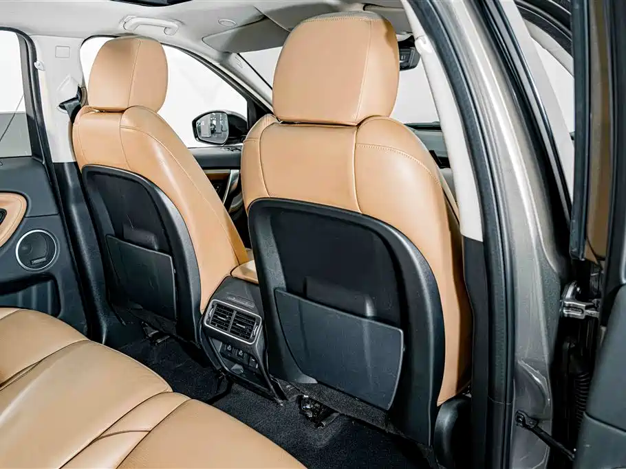 Land Rover Discovery Sport — фото 20