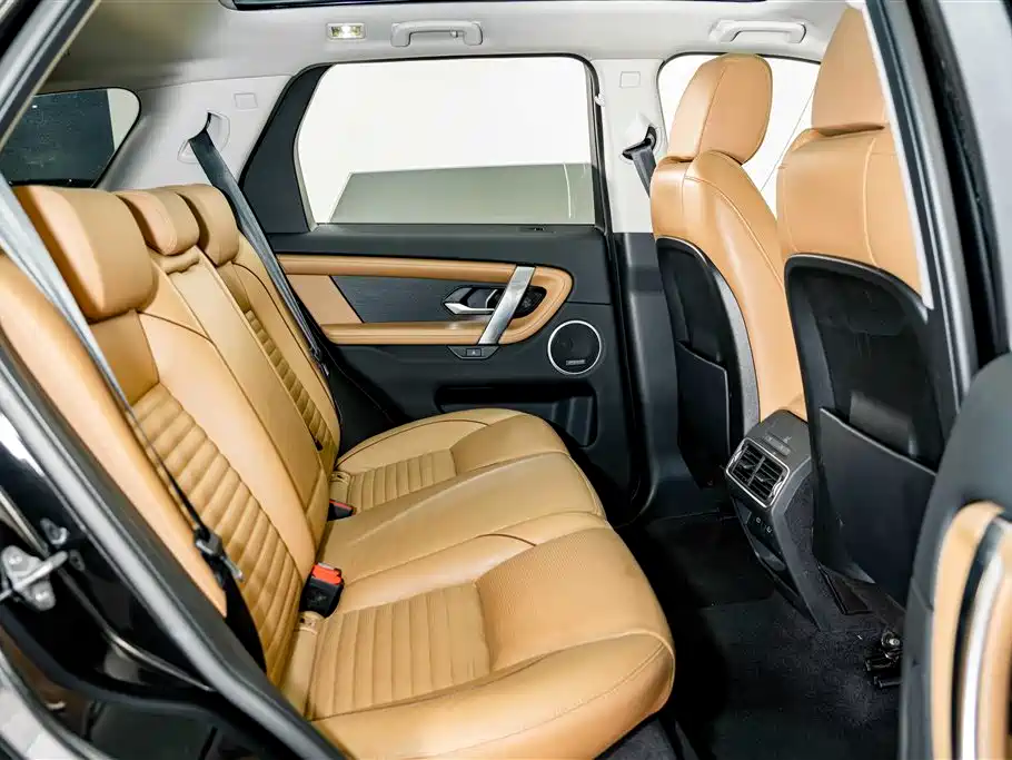 Land Rover Discovery Sport — фото 21