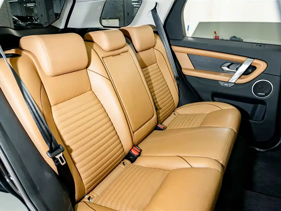 Land Rover Discovery Sport — фото 23
