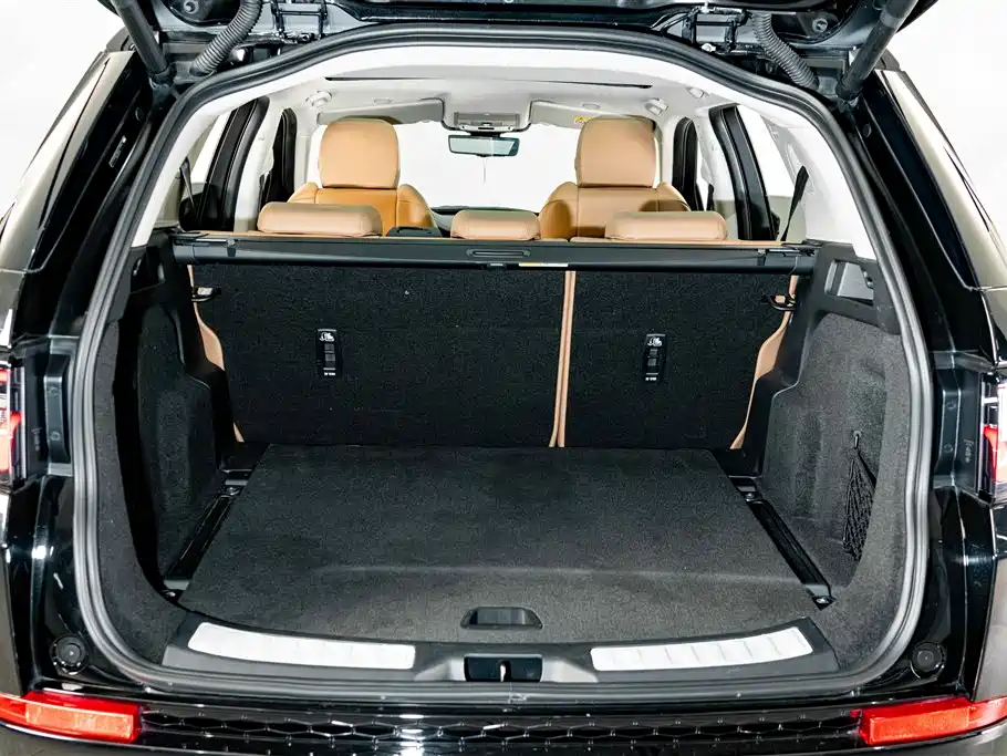 Land Rover Discovery Sport — фото 24