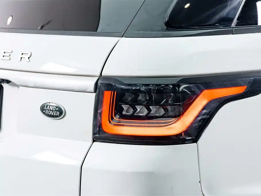 Land Rover Sport PHEV — фото 8