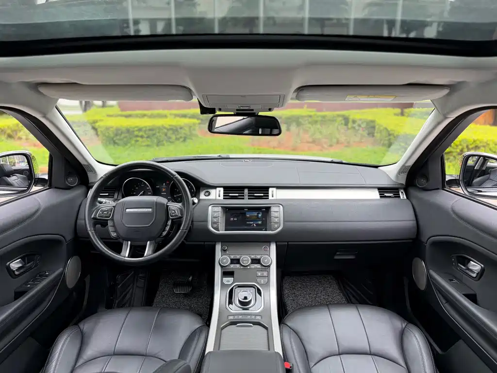 Land Rover Evoque — фото 14