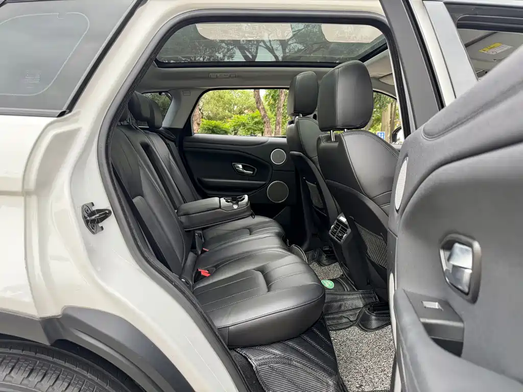Land Rover Evoque — фото 18