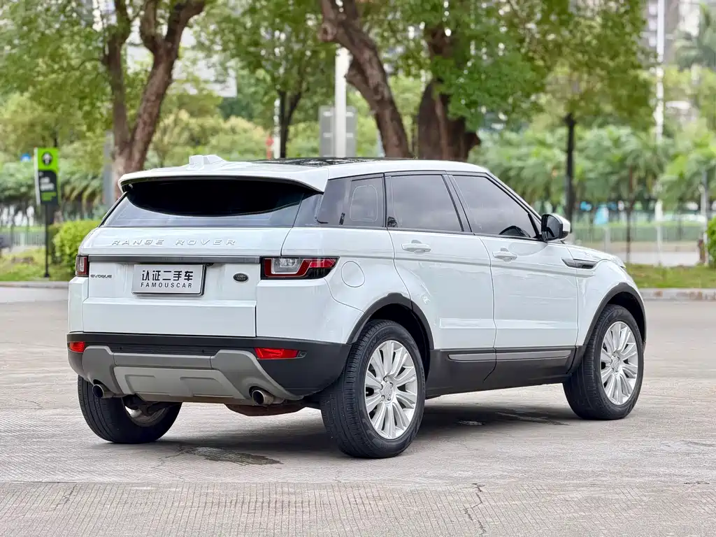 Land Rover Evoque — фото 5