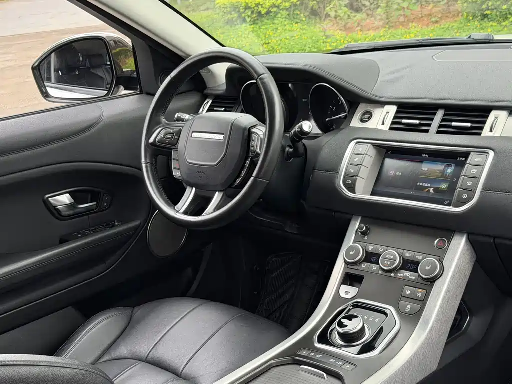 Land Rover Evoque — фото 9