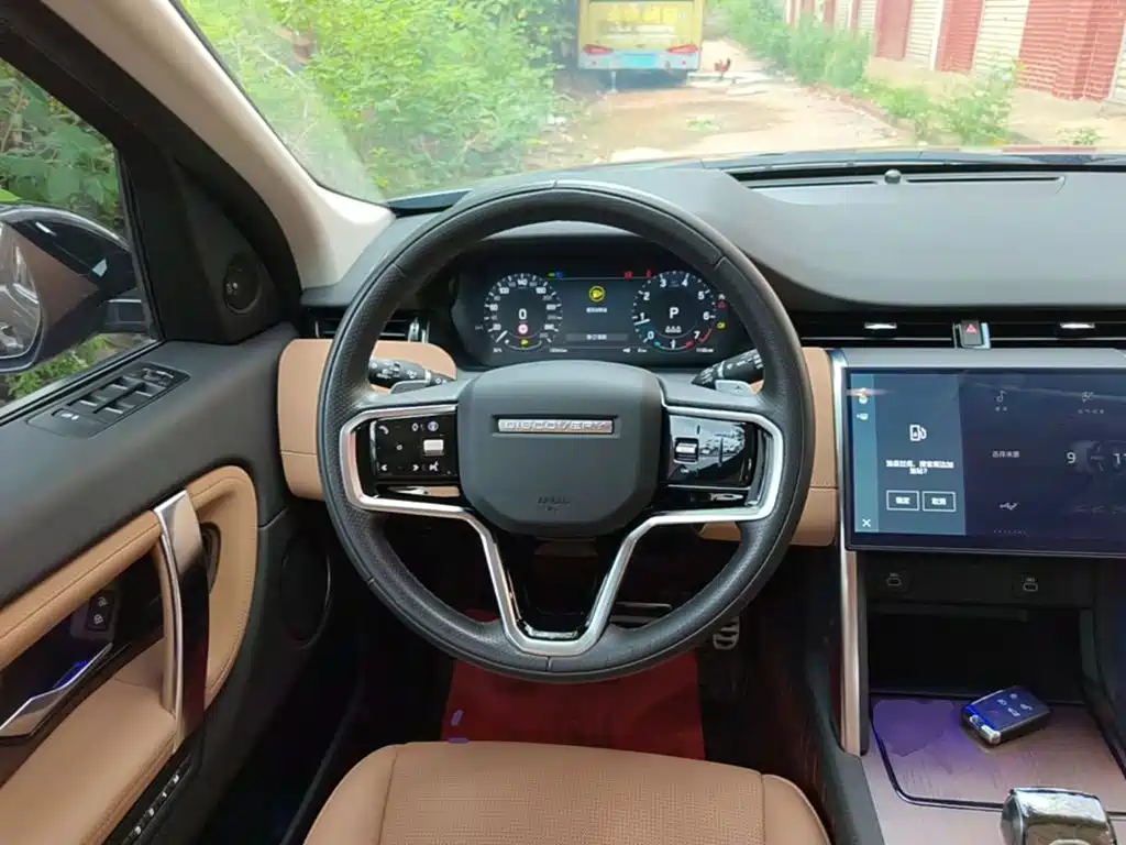 Land Rover Discovery Sport — фото 11