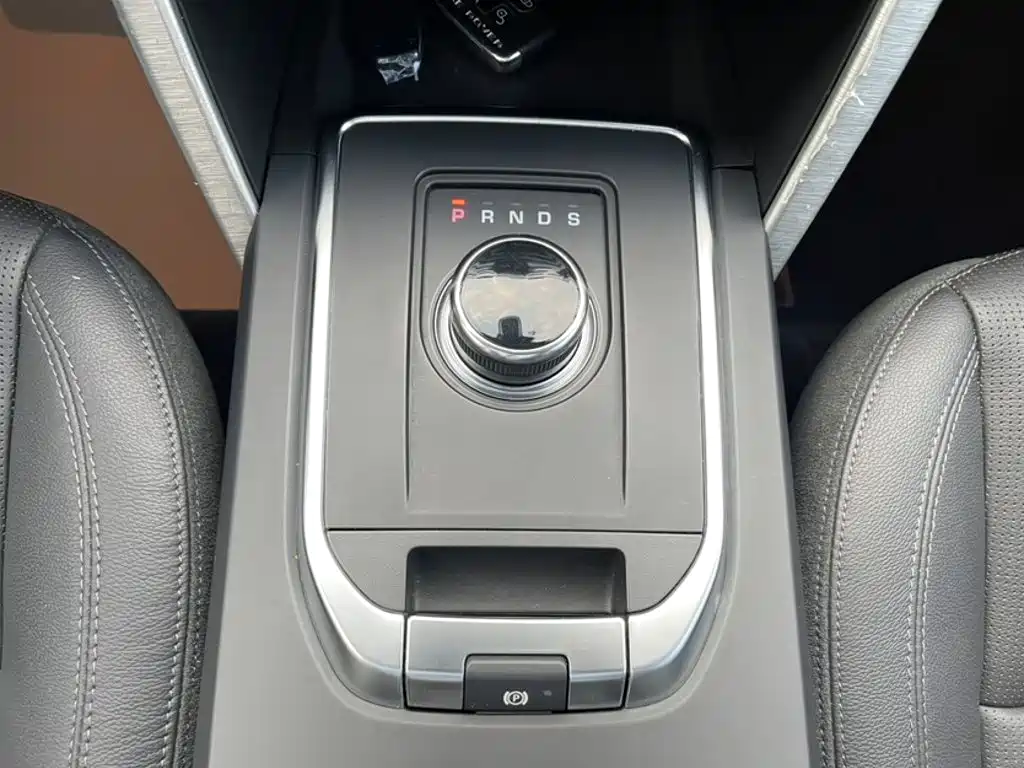 Land Rover Discovery Sport — фото 11
