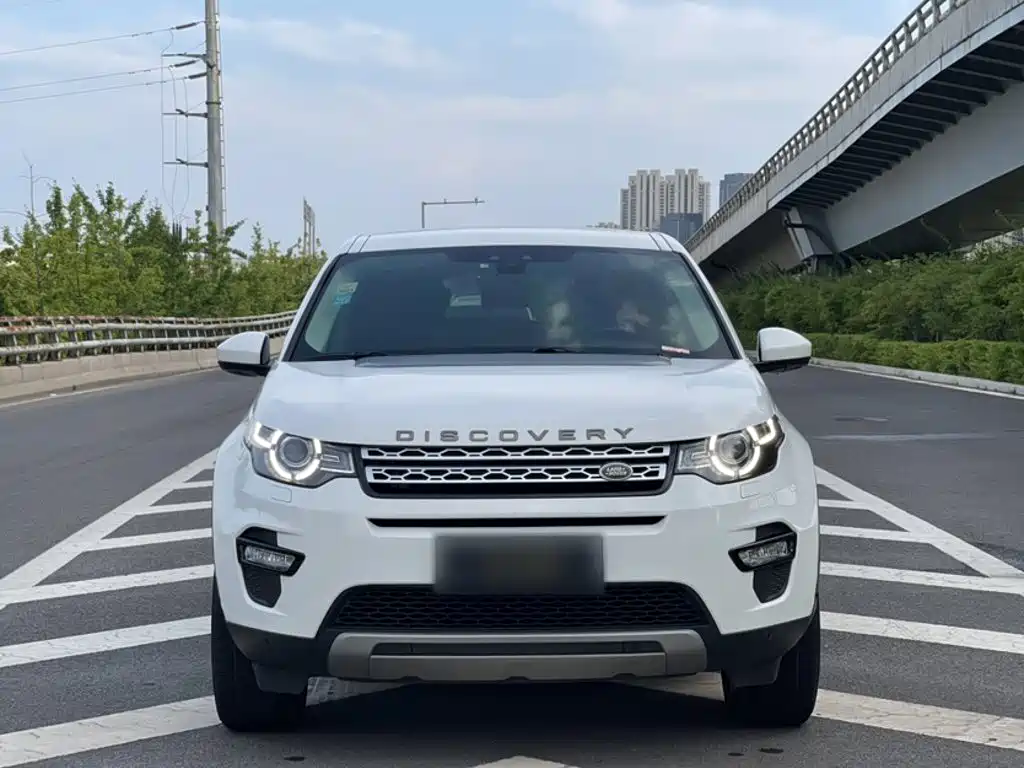 Land Rover Discovery Sport — фото 15
