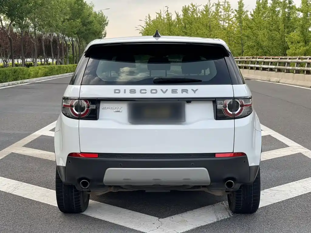 Land Rover Discovery Sport — фото 17