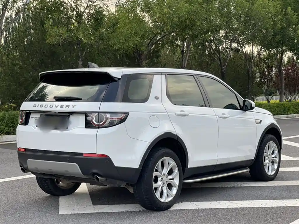 Land Rover Discovery Sport — фото 23