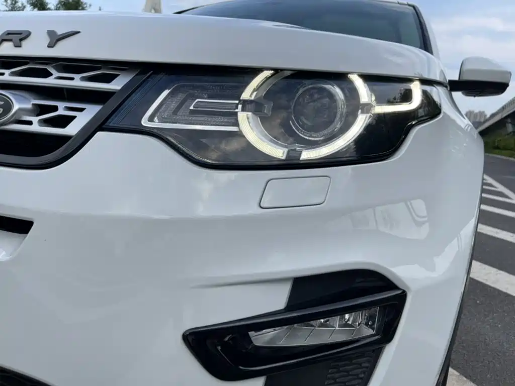 Land Rover Discovery Sport — фото 8
