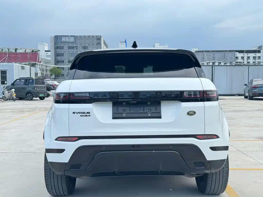 Land Rover Evoque — фото 8