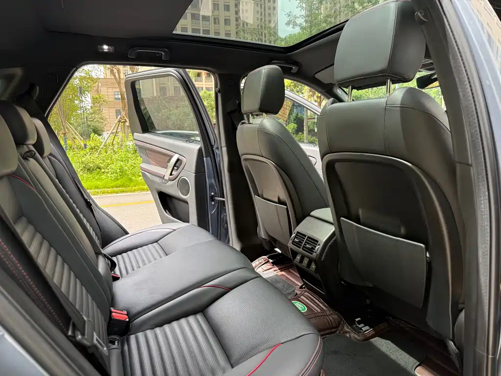Land Rover Discovery Sport — фото 10