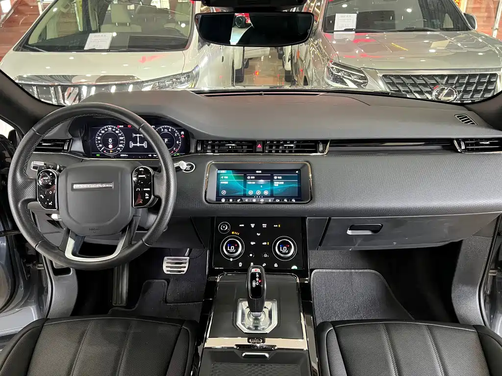Land Rover Evoque — фото 15