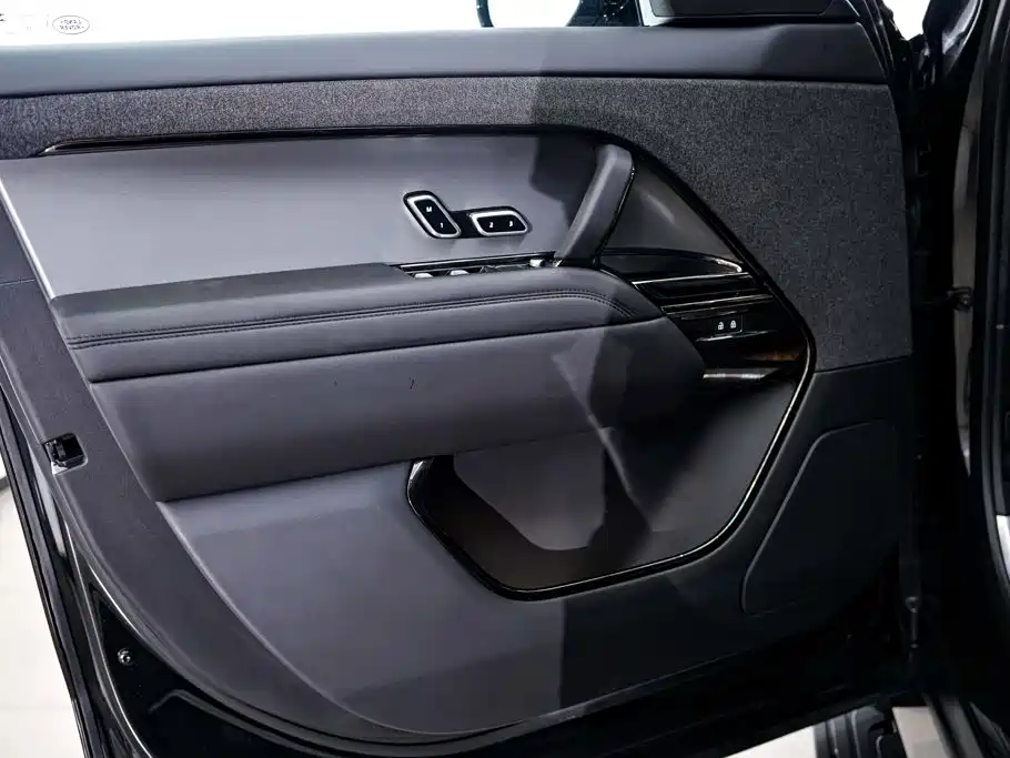 Land Rover Sport — фото 18