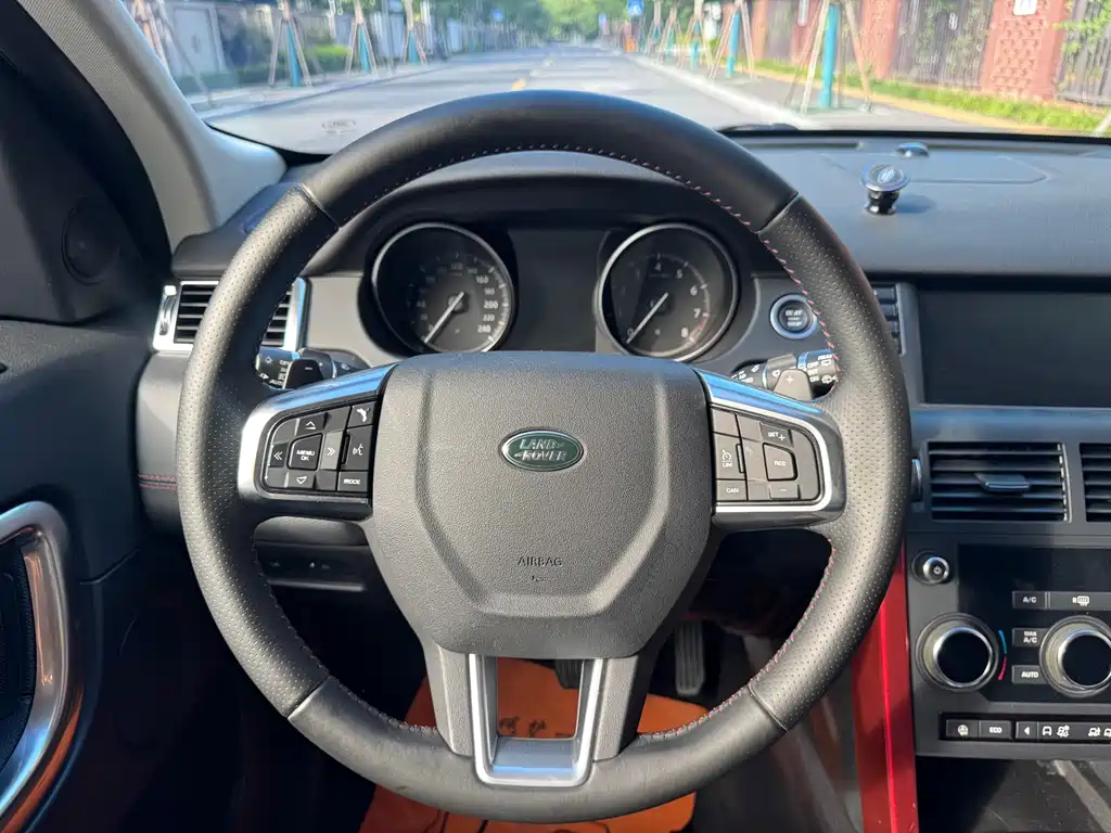 Land Rover Discovery Sport — фото 13