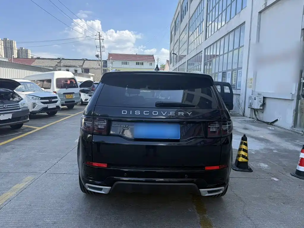 Land Rover Discovery Sport — фото 10