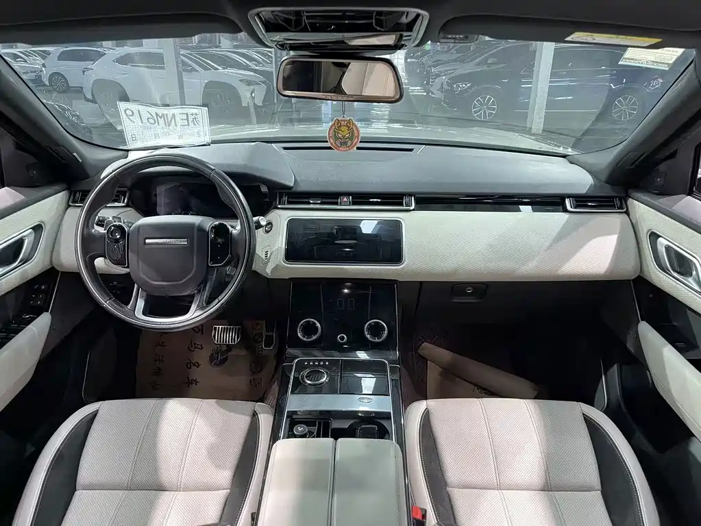 Land Rover Velar — фото 19