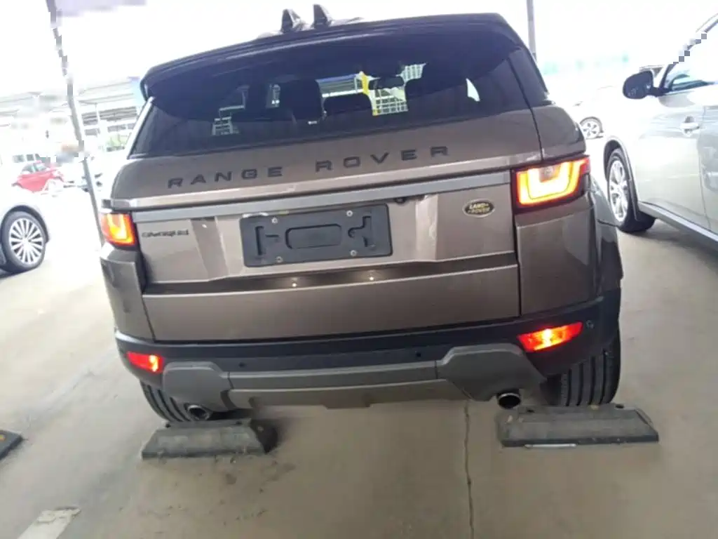 Land Rover Evoque — фото 6