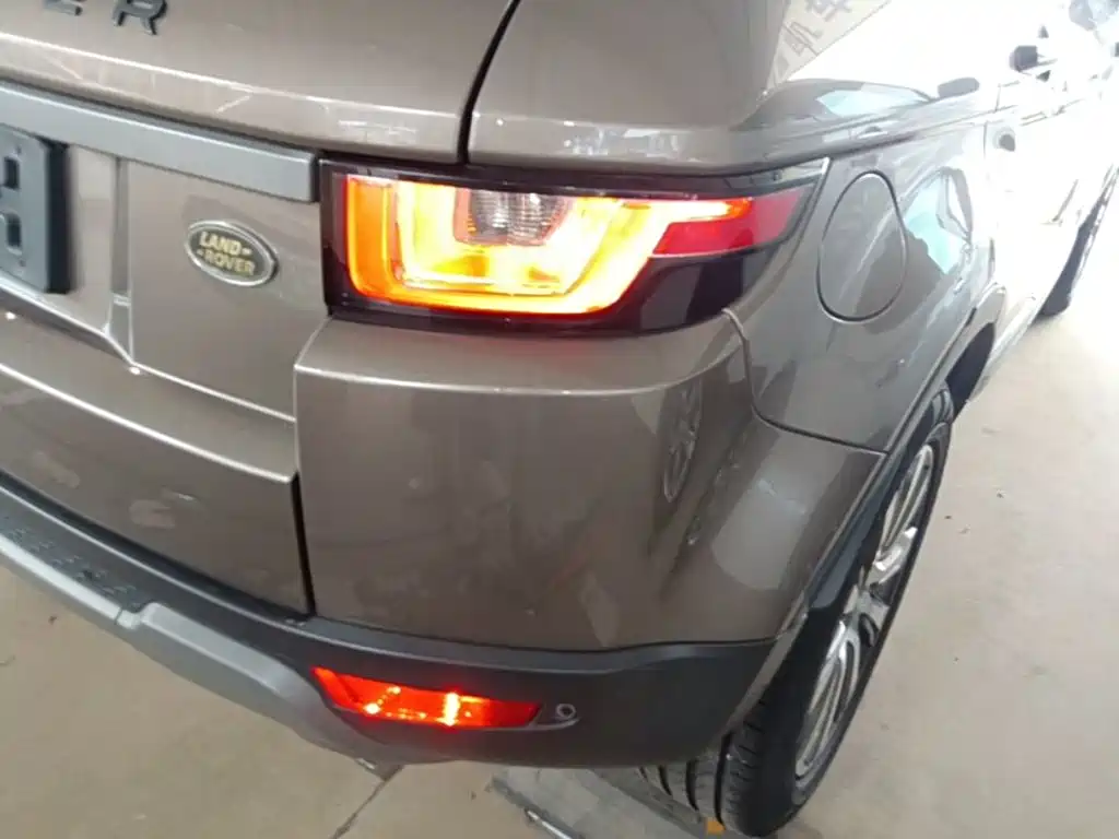 Land Rover Evoque — фото 8