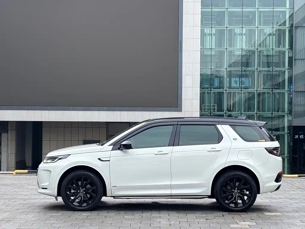 Land Rover Discovery Sport Hybrid — фото 3