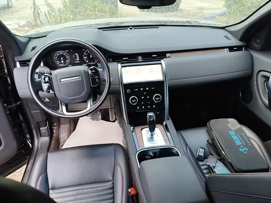 Land Rover Discovery Sport — фото 10