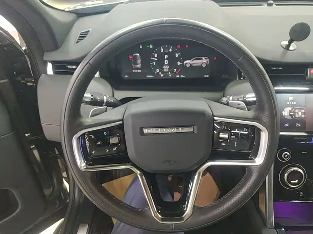 Land Rover Discovery Sport — фото 11