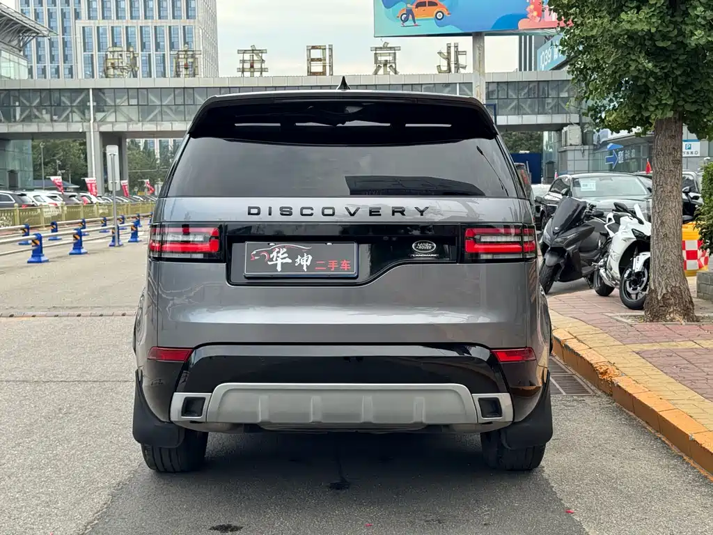 Land Rover Discovery — фото 18