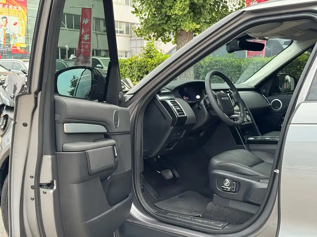 Land Rover Discovery — фото 10