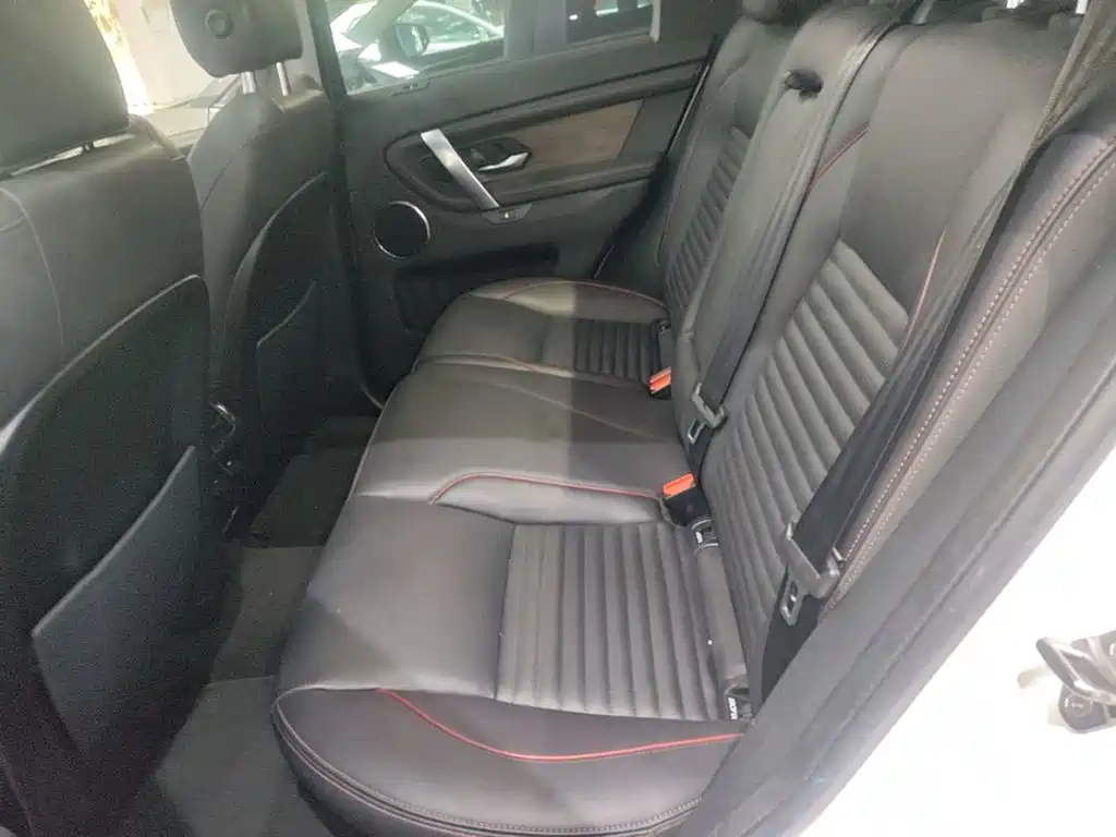 Land Rover Discovery Sport — фото 17
