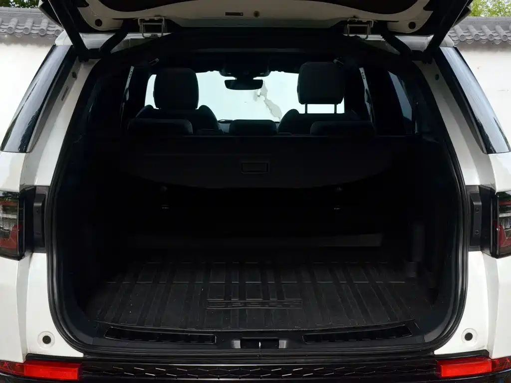 Land Rover Discovery Sport — фото 9