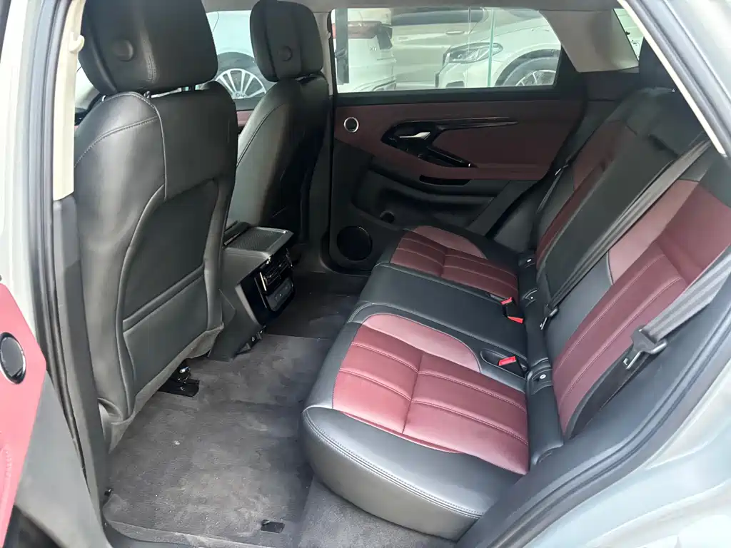 Land Rover Evoque — фото 14
