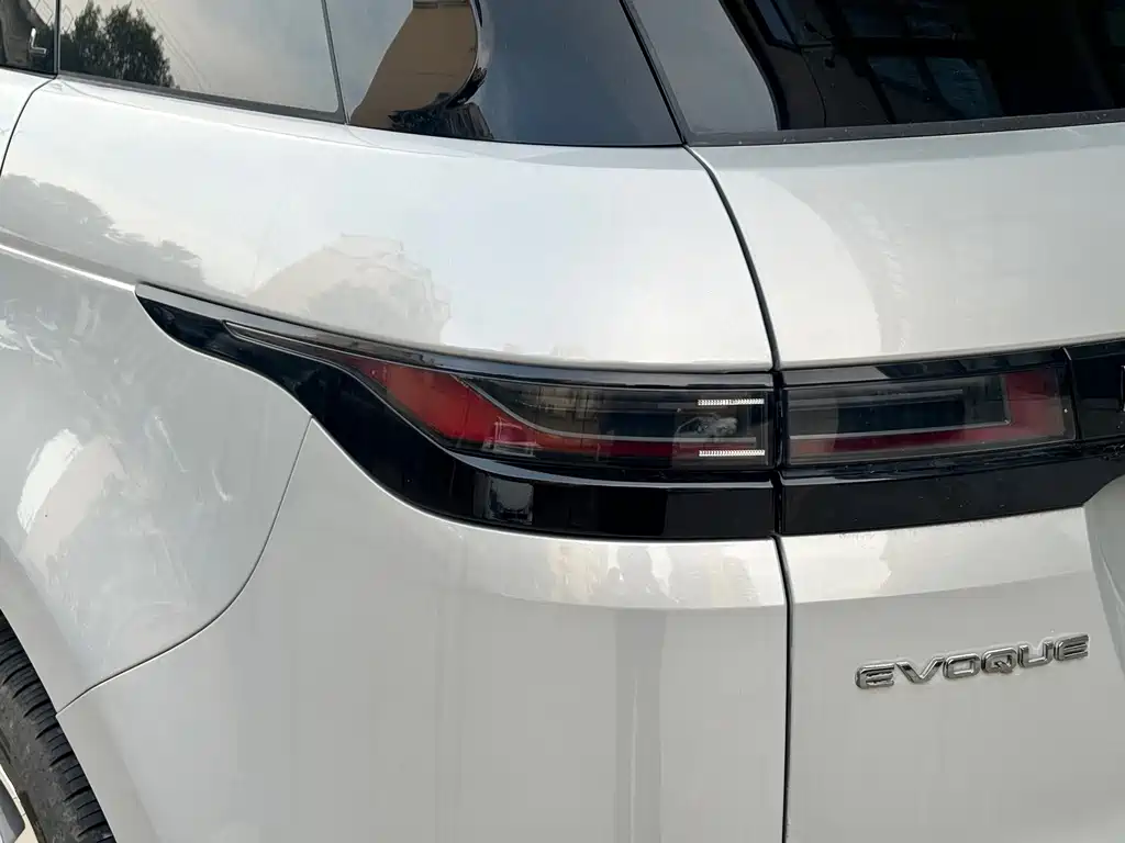 Land Rover Evoque — фото 15
