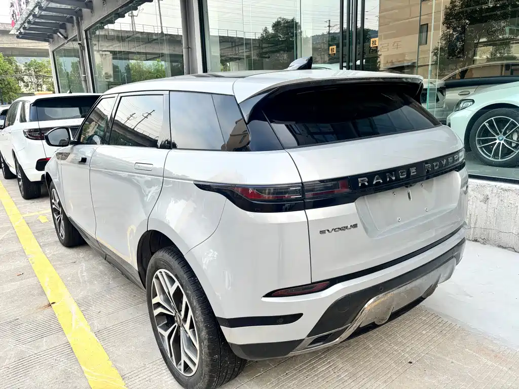 Land Rover Evoque — фото 4