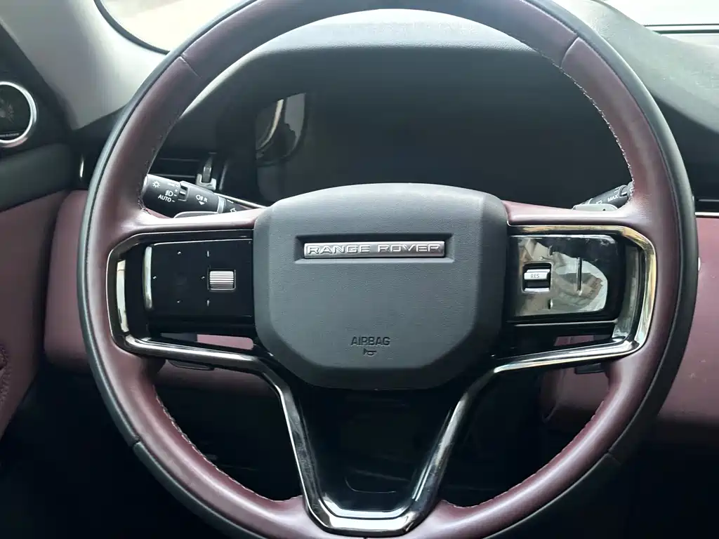 Land Rover Evoque — фото 10