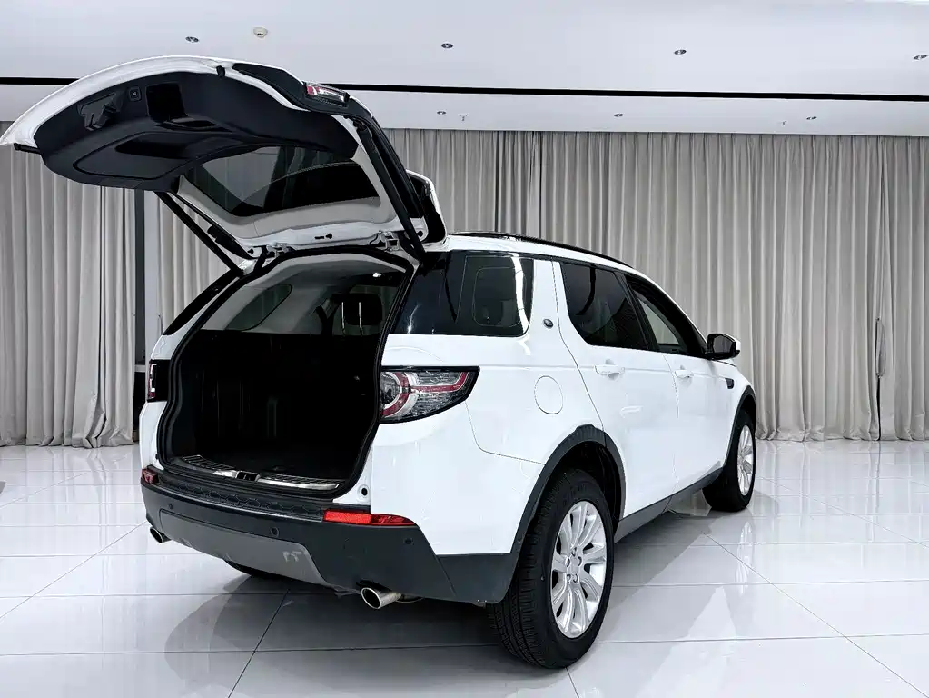 Land Rover Discovery Sport — фото 10