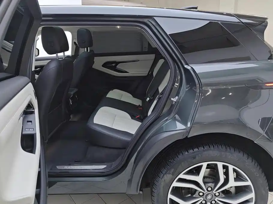 Land Rover Evoque — фото 11