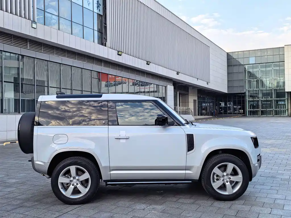 Land Rover Defender — фото 18