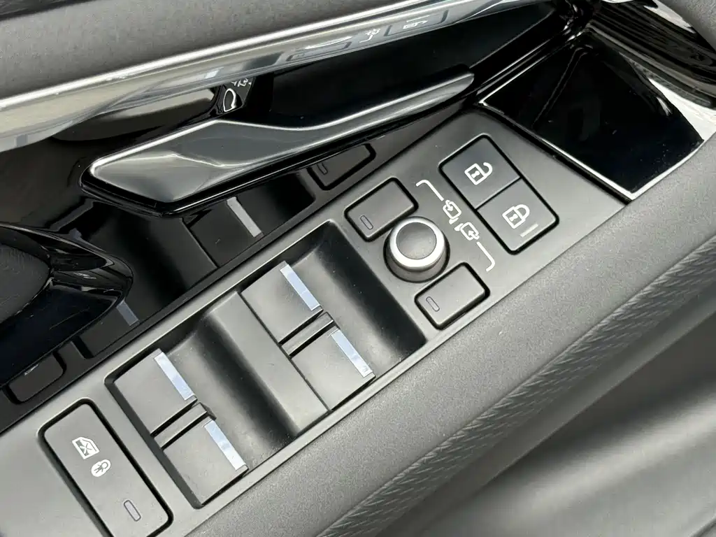 Land Rover Evoque — фото 13